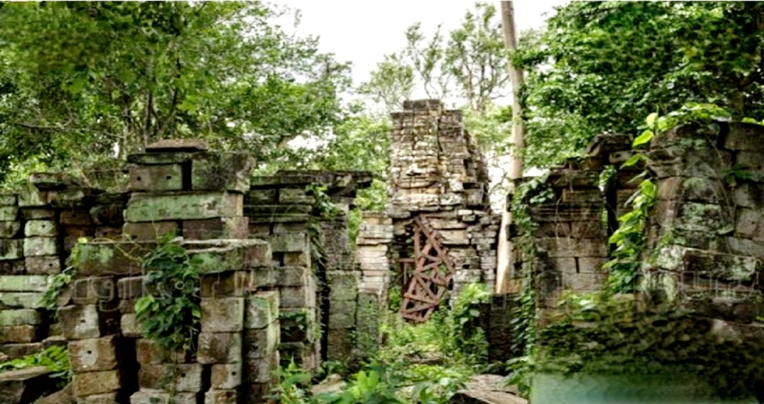 Banteay Chmar Tour