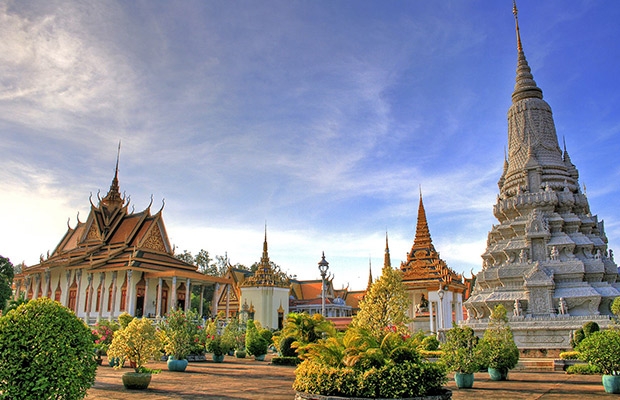 Phnom Penh to Siem Reap Homestay Experience