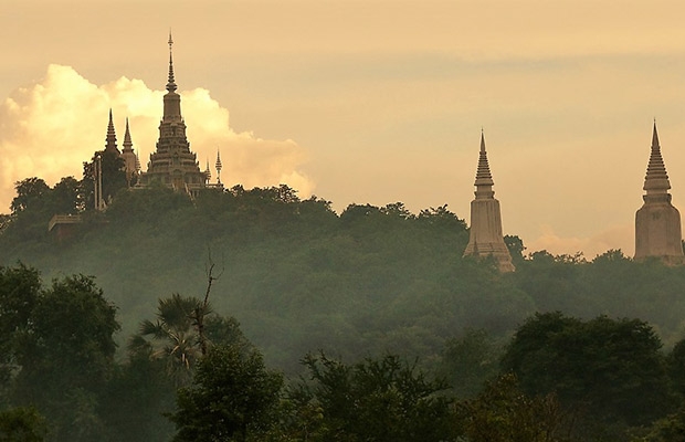 Phnom Penh - Udong Hill by Bike Tour