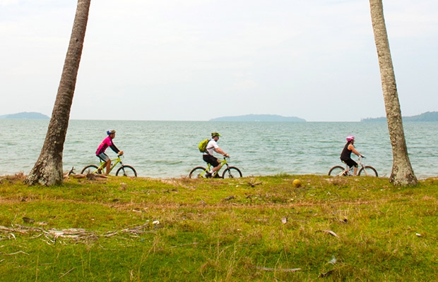 Sihanoukville by Bike